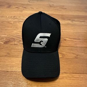 Snap on men’s hat